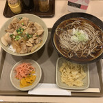 そば太田 - ミニ豚丼セット730円