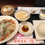 広東炒麺 南国酒家 - Ａランチ