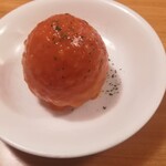 Hamburg diner maru - 丸ごとトマト、つばめグリル風ファルシーサラダ