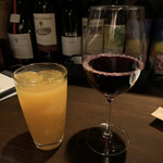 ワインバル ビスコット - 赤ワインとオレンジジュース
