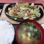 味の一丁目 - ホルモン定食￥750