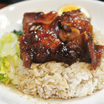 香港華記焼味&米線 - 叉焼＋油鶏　鶏側