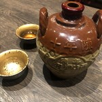 中国菜 KHAOS - 紹興酒も良いもんですね
      ザラメ入れて飲むの初めてだったけど、良かったですよ(*^^*)