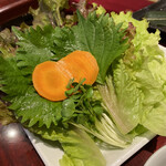 南山 - ちしゃサラダ(¥500)