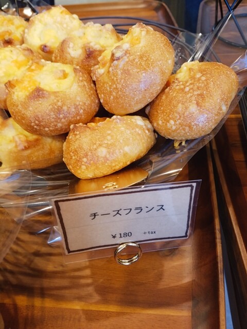 青い扉のパン屋さん Oven オーブン 北仙台 パン 食べログ