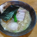 Mengokoro Yuuan - 焦がしニンニク背脂醤油らーめん+味玉