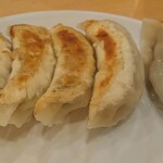 鳳琴樓 - 煎餃子（焼き餃子）5個 