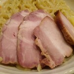 櫻井中華そば店 - チャーシュー2種4枚