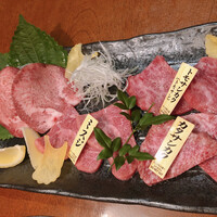 松阪牛炭火焼肉 東海亭 - 