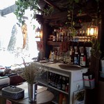 オーガニックスパイスハウス - 野手あふれる入り口のレジ