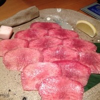 吟味屋 天満店 - タン2人前