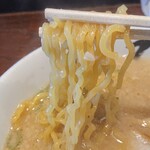 Raamen Gantetsu - 中太縮れ麺