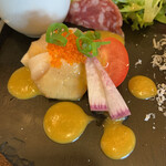 SIZZLE - 帆立のカルパッチョ