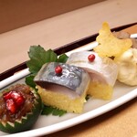 Akasaka Kikunoi - 「鯖寿司」ここでサフランを使うのは菊乃井らしい。こりゃ、旨いわ～✨✨