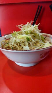 ラーメン二郎 - ラーメン少なめ、野菜ノーマルの標高