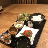 北新地 肉料理 名門 - ユッケ丼