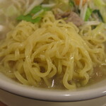日高屋 - タンメンの麺