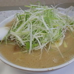 サッポロ軒 - 味噌ラーメン大盛り＋ネギ 2012.7