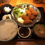 鮨のえん屋 - カキフライ定食 税込900円