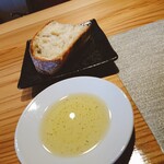 ラ キュイジーヌフランセーズ シキ - ライ麦のフランスパン