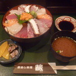 蔵 - 海鮮丼　1050円