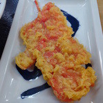 鶴丸製麺 - 紅ショウガの天ぷら