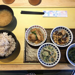 京菜味のむら - 4鉢　雑穀米(650円)