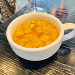 TUFFE - スープはミネストローネ