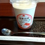 モスバーガー - 福島白桃シェイク