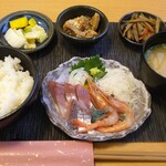 Hotta Shokudou - お刺身定食。