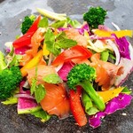 TAKIEY - Salmon&Broccoli Salad