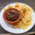 TAKIEY - Chunky Beef Chili Con Carne w/Organic Tortilla Chips