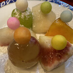 新和食 きくい - フルーツ盛り合わせ イチジグ,柿,梨,桃,マスカット,巨峰