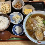 李玖 - 「ラーメン定食」（950円）