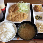 Muta O - チキンカツ定食