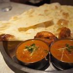インドラディップ - Bランチ～カレー２種類とチキンティッカ2個、パパダム、ナン（ご飯はなしで）