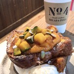 No.4 - ＊パンプキンフレンチトースト　1000円(税込)
      ＊コーヒー　250円(税込)11時〜15時のセット価格