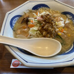 リンガーハット - とくちゃんぽん背脂とんこつ醤油