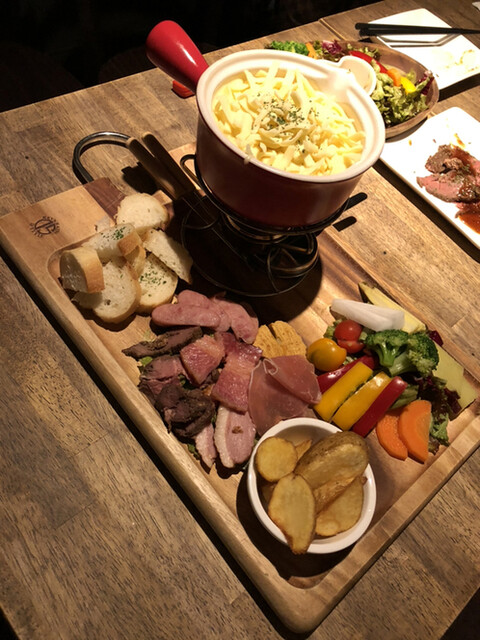 お肉とチーズの専門店 肉バル 栄 肉 栄錦店 サカエトニック 栄 名古屋 バル バール 食べログ お肉とチーズの専門店 肉バル 栄 肉 栄錦店 サカエトニック 栄 名古屋 バル バール 食べログ
