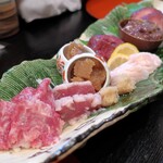 新和食 きくい - 馬刺し盛り合わせ(２人分)