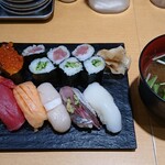 Tsukiji Suzutomi Sushitomi - ランチにぎり1.5人前 1,430円