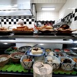 十三屋 - 店内