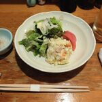 大衆割烹 三州屋 - お通しと野菜サラダ