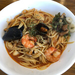 ゆであげスパゲティ パスタ - 辛いトマトソース シーフード 小盛り 1050円