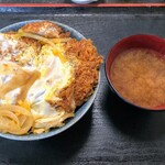 かつどんのかつどん家 - かつどん家　「ロースカツ丼(厚切りロース肉)」980円（税込）