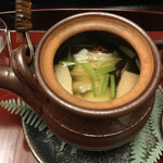 赤坂 菊乃井 - 中には鱧と松茸がごろごろっと