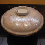 日本料理 旬菜和田 - 器。