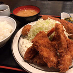 西麻布 三河屋 - 三河屋(海老フライ定食+メンチ)