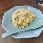 杉の子 - 半炒飯チャーハンはみんなが頼むメニューです混雑時はちょっと不安定ですかね