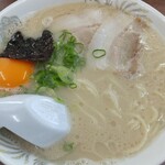 来久軒 - 玉子入りラーメン
